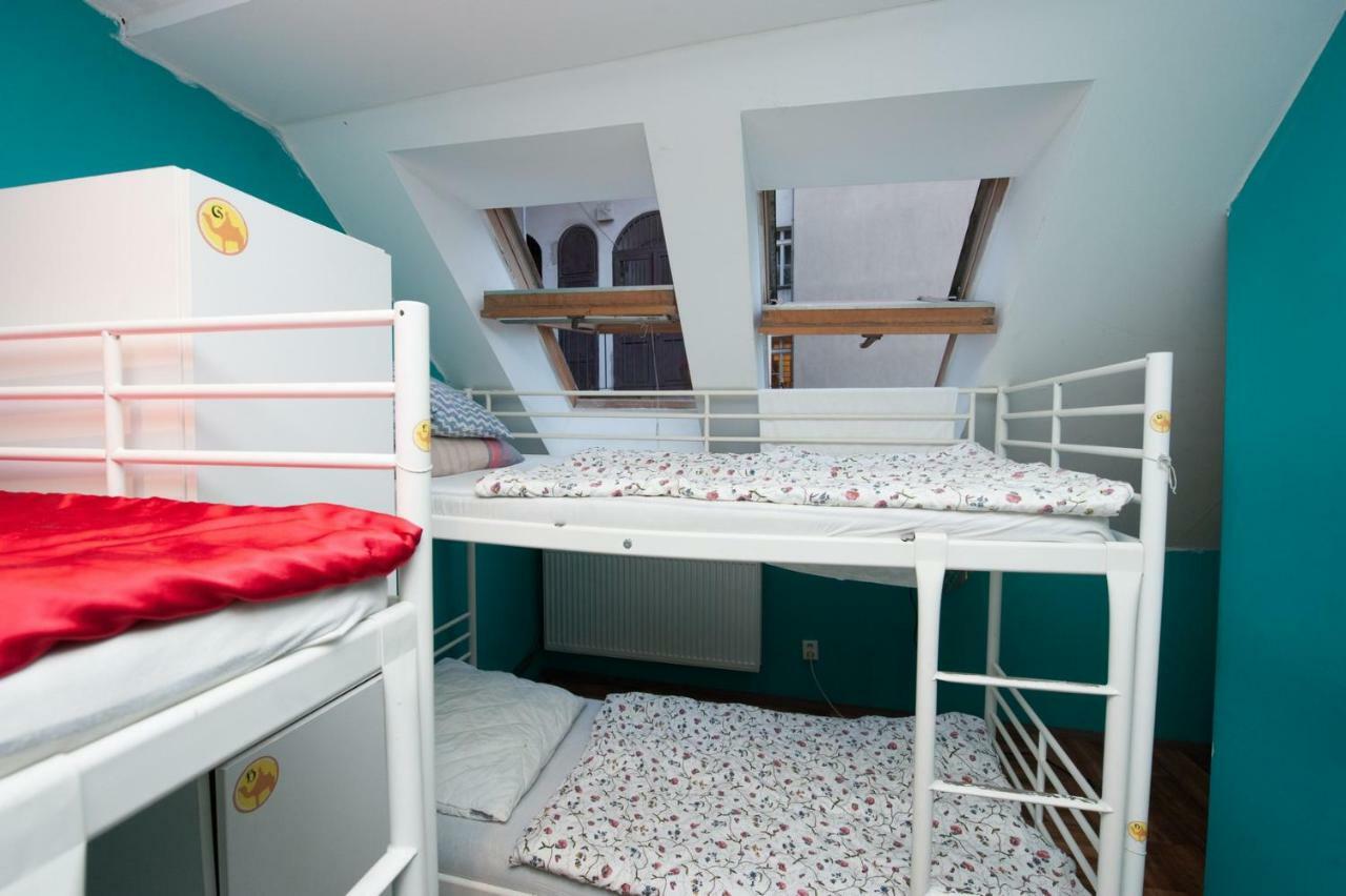 Backpacker Hostel Prague Extérieur photo